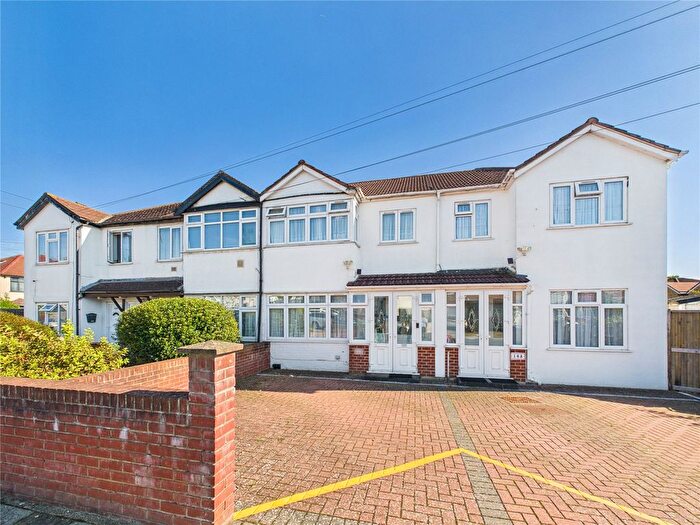 3 Bedroom Terraced House For Sale In Holly Avenue, Stanmore, Middlesex, HA7
