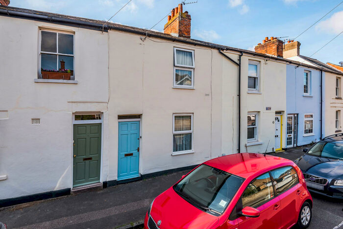2 Bedroom Terraced House To Rent In New High Street, Headington, OX3
