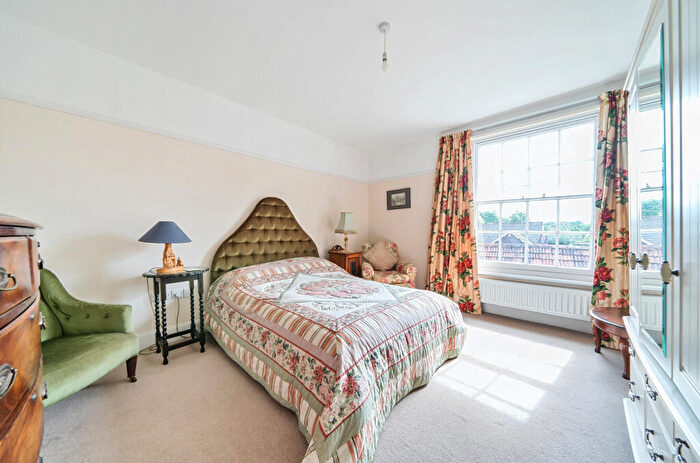 6 Bedroom Terraced House For Sale In Tidcombe Lane, Tiverton, Devon, EX16