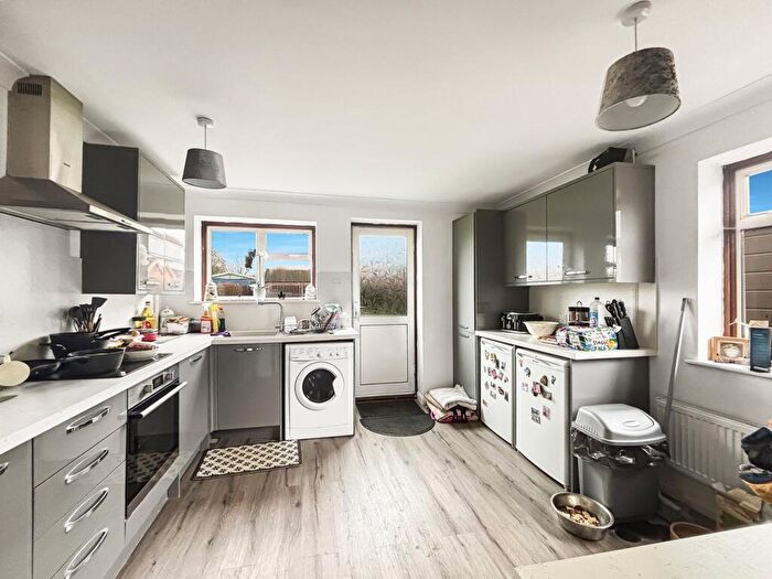 3 Bedroom Detached Bungalow For Sale In Chestnut Road, Alresford, Colchester, CO7