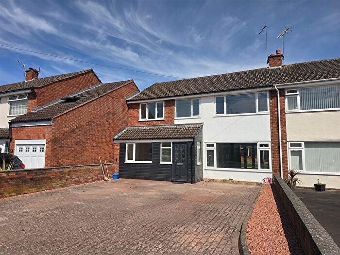 4 Bedroom Semi-Detached House To Rent In Land Oak Drive, Kidderminster, DY10