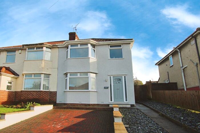 3 Bedroom Semi-Detached House To Rent In Burley Grove- Mangotsfield, BS16