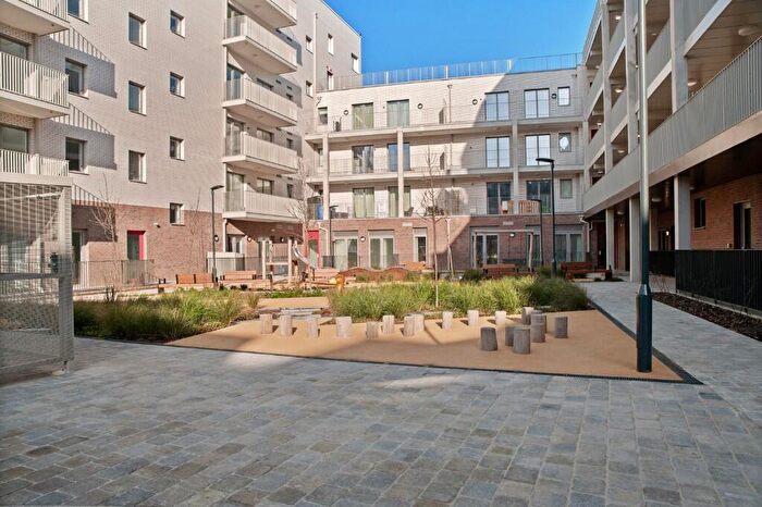 1 Bedroom Apartment For Sale In The Pensmith, London, SE15