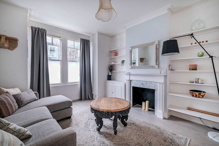 1 Bedroom Flat To Rent In Treport Street, London, SW18
