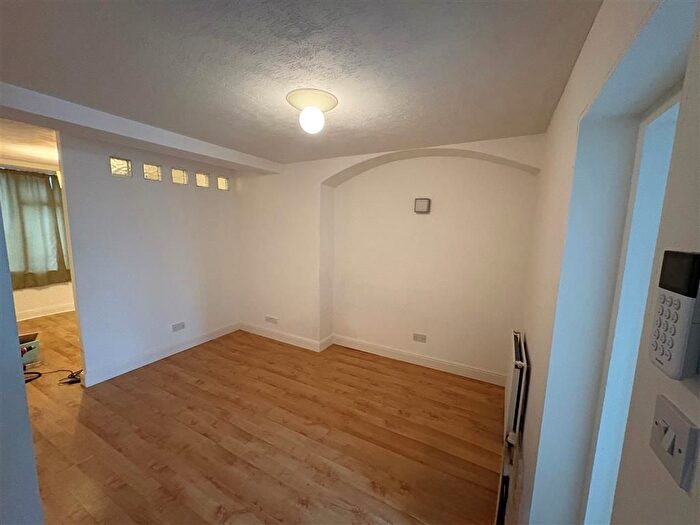 1 Bedroom Flat To Rent In Wheatley Hall Road, Doncaster, DN2