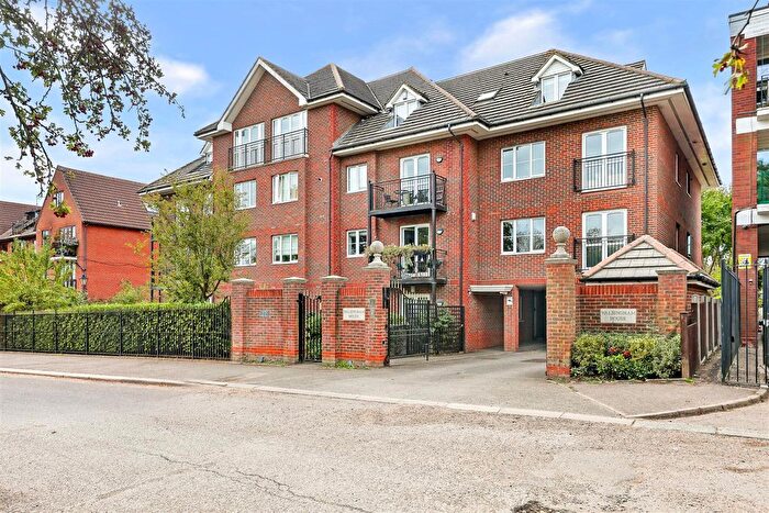 2 Bedroom Flat To Rent In Walsingham House, Forest View, North Chingford, E4