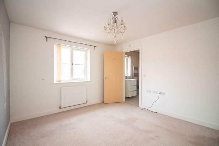 4 Bedroom Detached House For Sale In South Downs Rise, Bedhampton, PO9