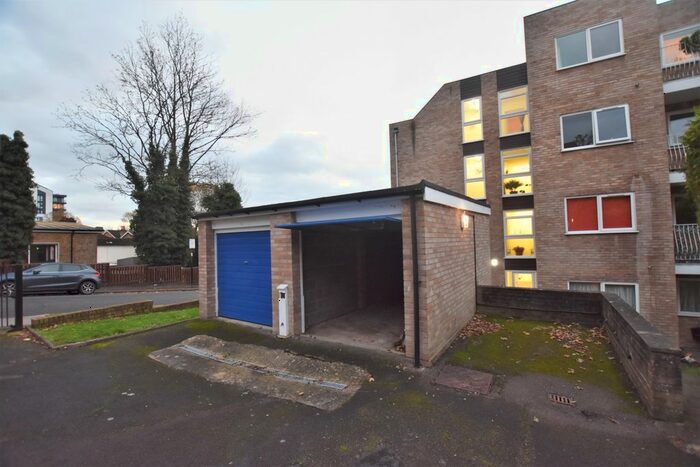 Garage / Parking To Rent In Ringers Road, Bromley, BR1