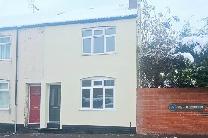 3 Bedroom End Of Terrace House To Rent In Charlesworth Street, Bolsover, Chesterfield, S44