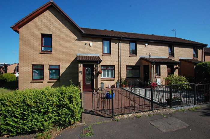 2 Bedroom Terraced House For Sale In Hardgate Drive, Glasgow, City Of Glasgow, G51