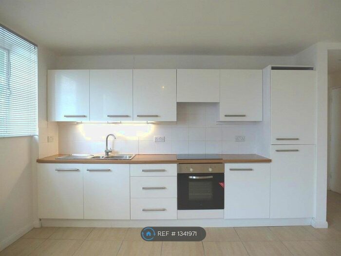 2 Bedroom Flat To Rent In Goldstone Villas, Hove, BN3