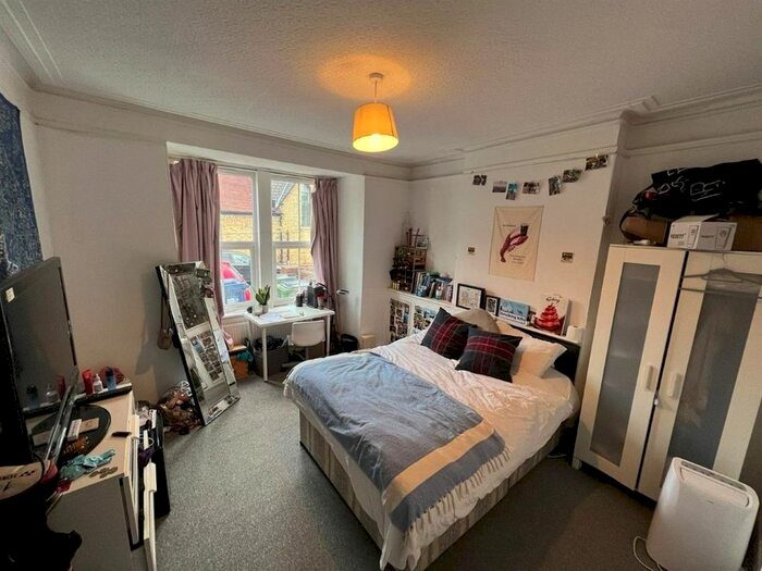 7 Bedroom Semi-Detached House To Rent In St. Marys Road, Oxford, OX4