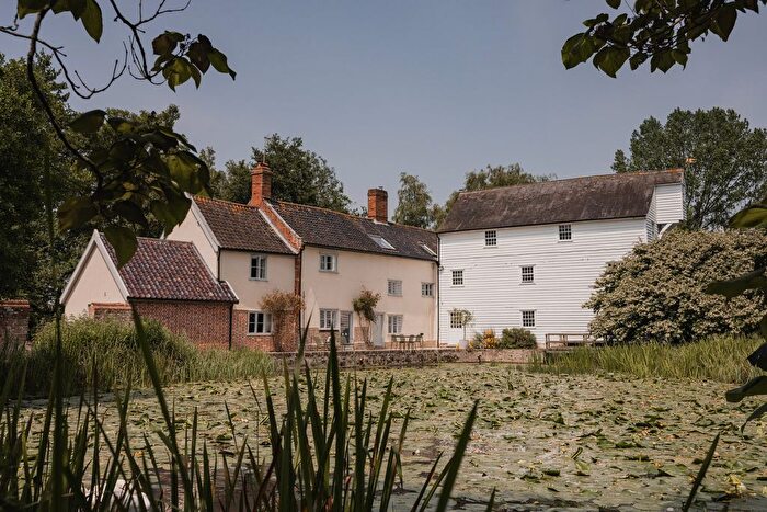 5 Bedroom Detached House For Sale In The Watermill, Ixworth, Suffolk, IP31