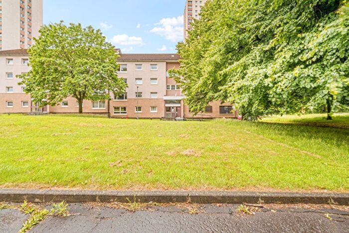 3 Bedroom Flat To Rent In St Mungo Avenue, Glasgow City, Glasgow, G4