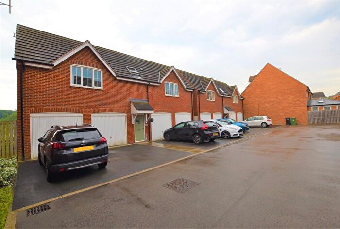 2 Bedroom Apartment To Rent In Sherwood Walk, Middleton, Leeds, LS10