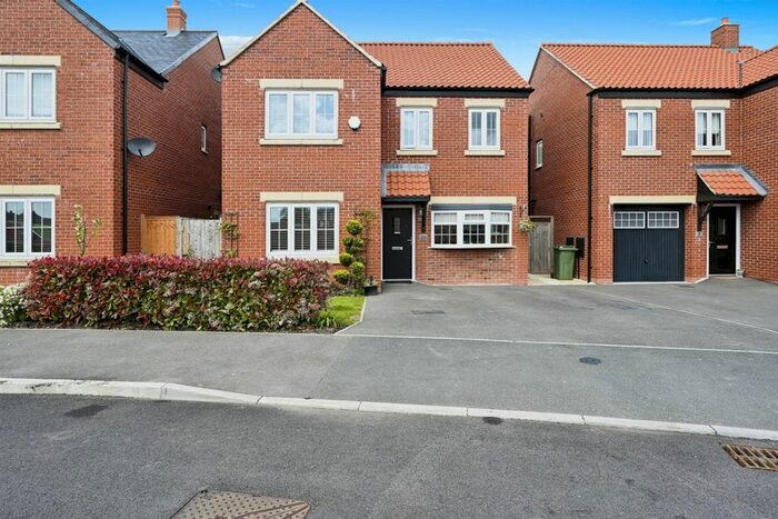 4 Bedroom Detached House For Sale In Strawberry Fields, Sutton-On-Trent, Newark, NG23