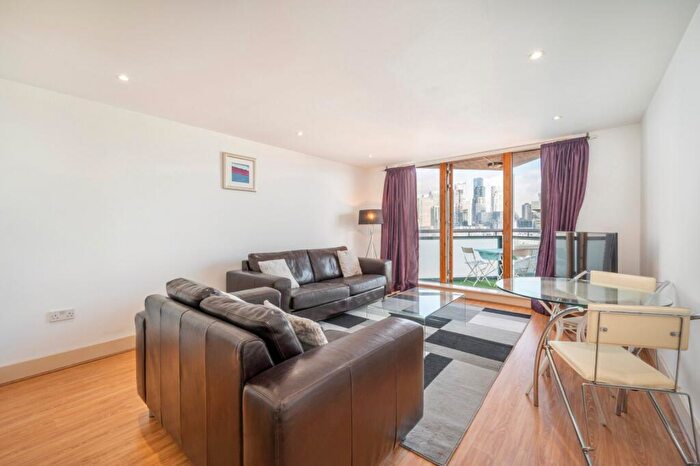 2 Bedroom Flat To Rent In Crews Street, Cubitt Town, E14