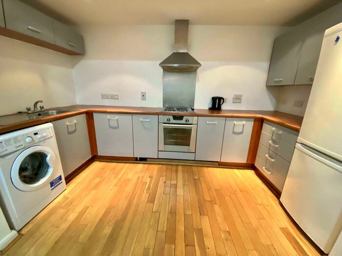 2 Bedroom Apartment To Rent In Tenby Street North, Birmingham, B1