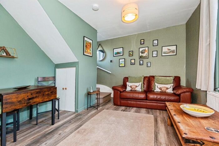 2 Bedroom End Of Terrace House For Sale In Catherine Street, Swansea, SA1