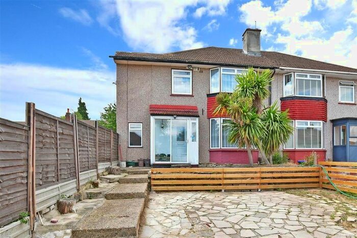 5 Bedroom Semi-Detached House To Rent In Birling Road, Erith, DA8