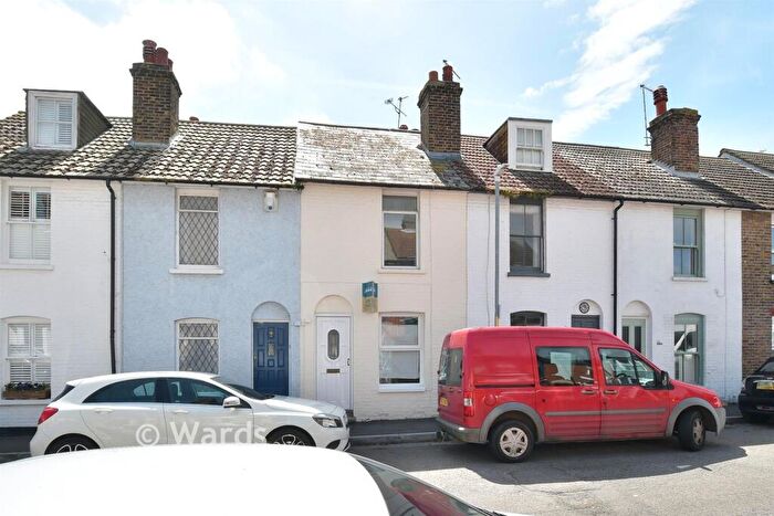 2 Bedroom Terraced House For Sale In Albert Street, Whitstable, Kent, CT5