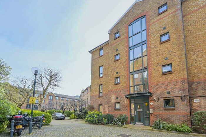 1 Bedroom Flat To Rent In Durward Street, Whitechapel, London, E1