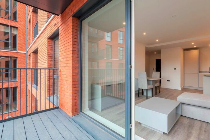 1 Bedroom Flat To Rent In The Barker, Shadwell Street, B4