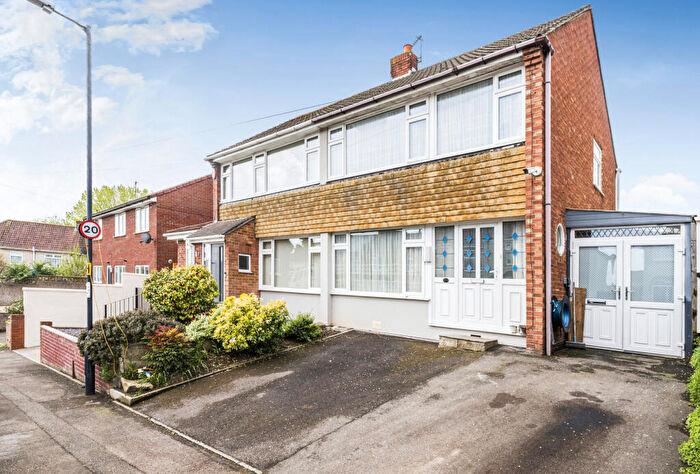 3 Bedroom Semi Detached House For Sale In Nicholas Lane, Bristol, Somerset, BS5