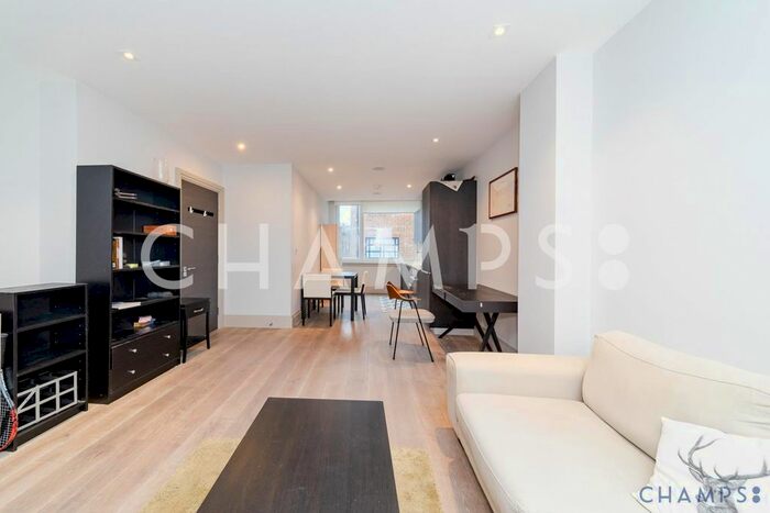 2 Bedroom Flat To Rent In Mulberry House, Fulham Road, London, SW6