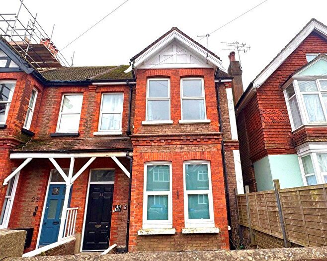 Studio For Sale In Pavilion Road, Worthing, West Sussex, BN14