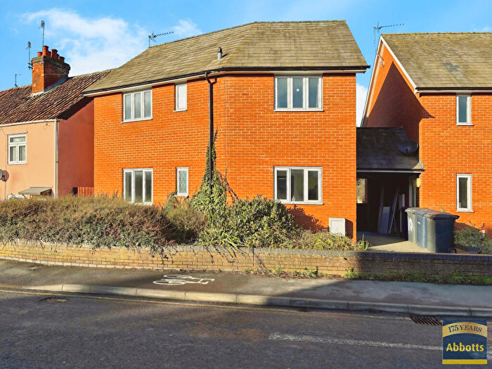 3 Bedroom House To Rent In Horringer Road, IP33