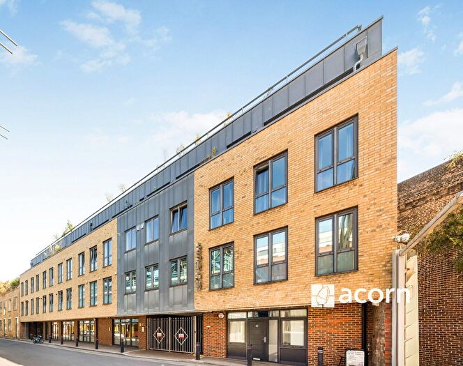 1 Bedroom Flat To Rent In Kings Bench Street, London, SE1