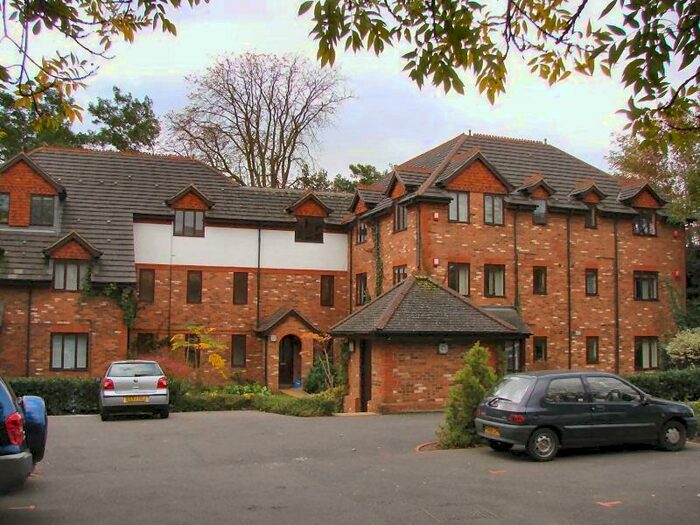 1 Bedroom Apartment To Rent In Woking, Surrey, GU22