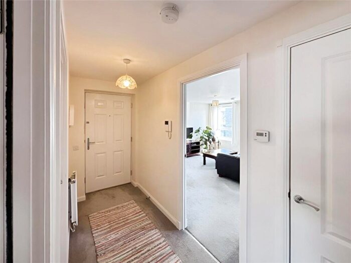 2 Bedroom Flat For Sale In Drummossie Road, Stratton, Inverness, Highland, IV2