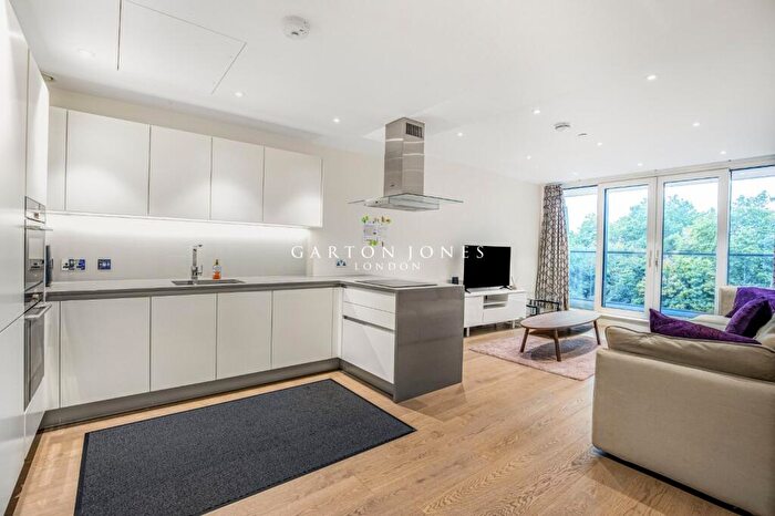2 Bedroom Apartment For Sale In Cascade Court, Sopwith Way, London, SW11