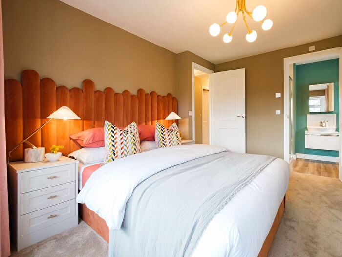 3 Bedroom Detached House For Sale In "Stratford Lifestyle" At Shoe Lane, Farnborough, GU11
