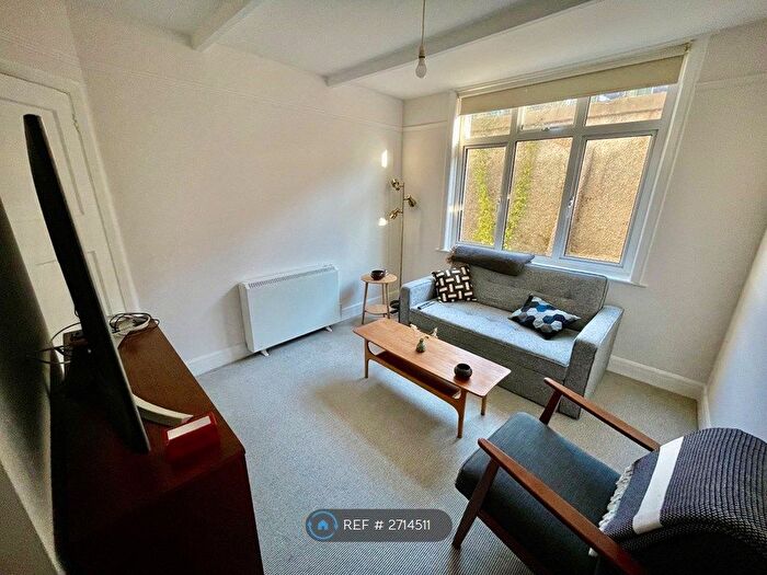 2 Bedroom Flat To Rent In Bonchurch Road, Brighton, BN2