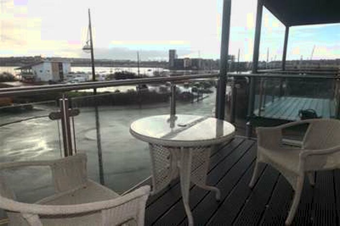 1 Bedroom Flat To Rent In Windsor Esplanade, Cardiff Bay, CF10