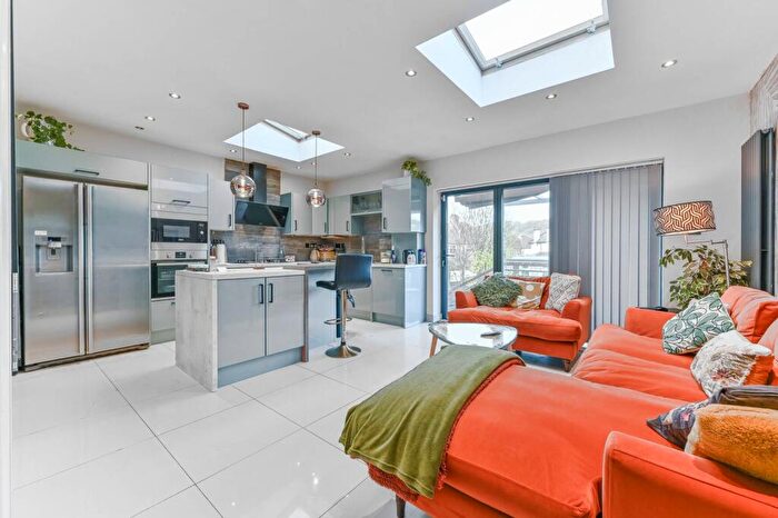 5 Bedroom House For Sale In Virginia Road, Thornton Heath, CR7