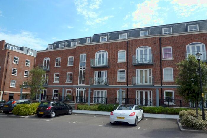 1 Bedroom Flat To Rent In Salt Meat Lane, Gosport, PO12