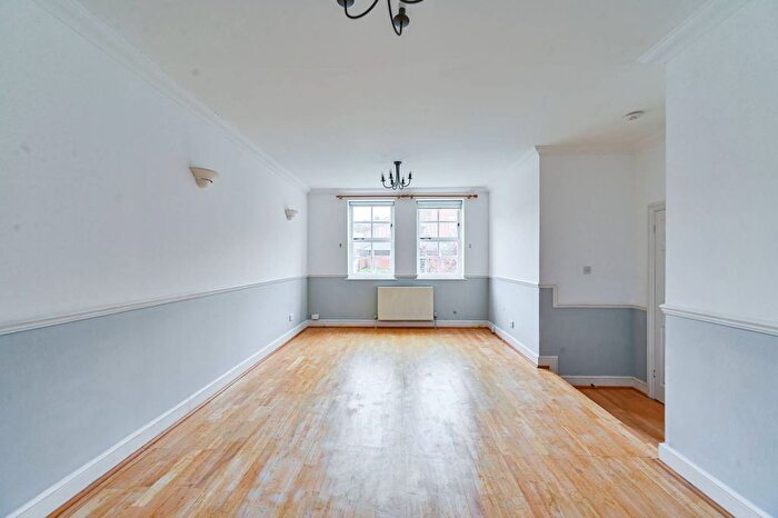 3 Bedroom End Terrace House To Rent In Woodyates Road, Lee, London, SE12