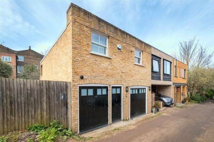 3 Bedroom Mews To Rent In Stories Road Stories Mews, SE5