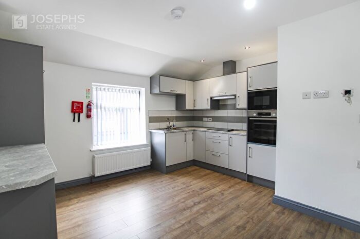 1 Bedroom Flat To Rent In Newport Street, Bolton, BL1