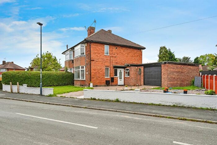 3 Bedroom Semi-Detached House For Sale In Grenfell Avenue, Sunnyhill, Derby, DE23