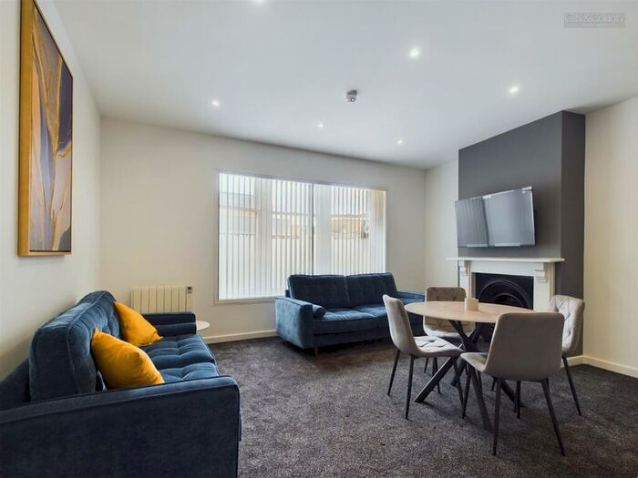 2 Bedroom Flat To Rent In Cowgate, Peterborough, PE1