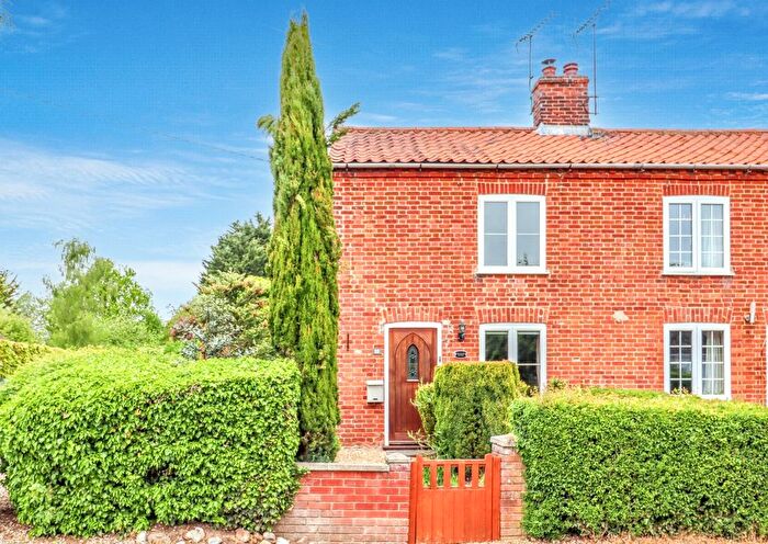 3 Bedroom Semi-Detached House For Sale In Mill Road, Bintree, Dereham, NR20