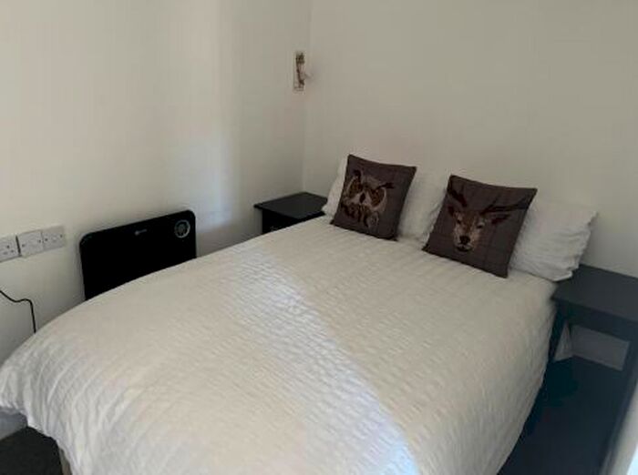 Apartment To Rent In Vicars Court, Clipstone, NG21