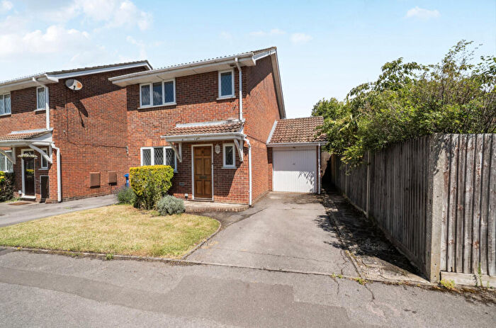 3 Bedroom Detached House For Sale In Radnor Road, Bracknell, Berkshire, RG12