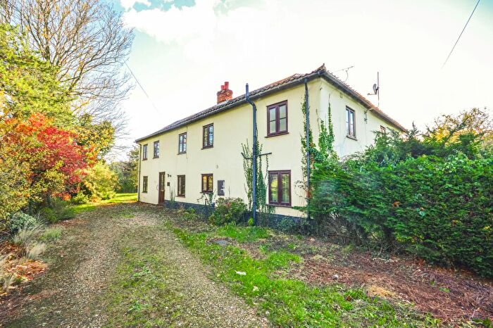 3 Bedroom House To Rent In Threxton, IP25