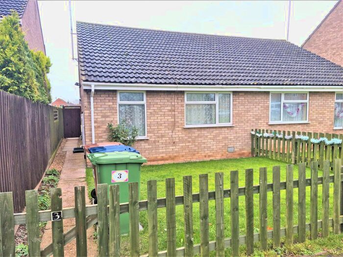 2 Bedroom Semi-Detached Bungalow To Rent In Jubilee Walk, Wisbech, Cambs PE13